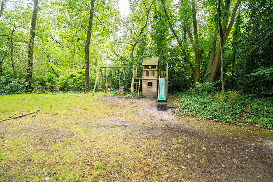 Warme-Nest-buiten-02