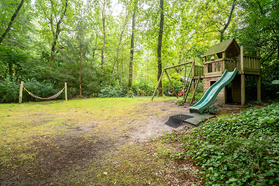 Warme-Nest-buiten-04